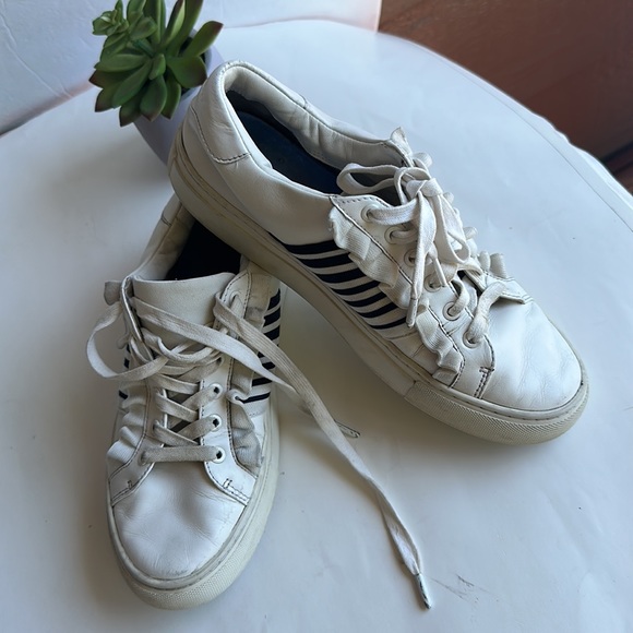 Tory Burch Ruffle Fashion Sneakers, White, 8 M - Picture 14 of 14